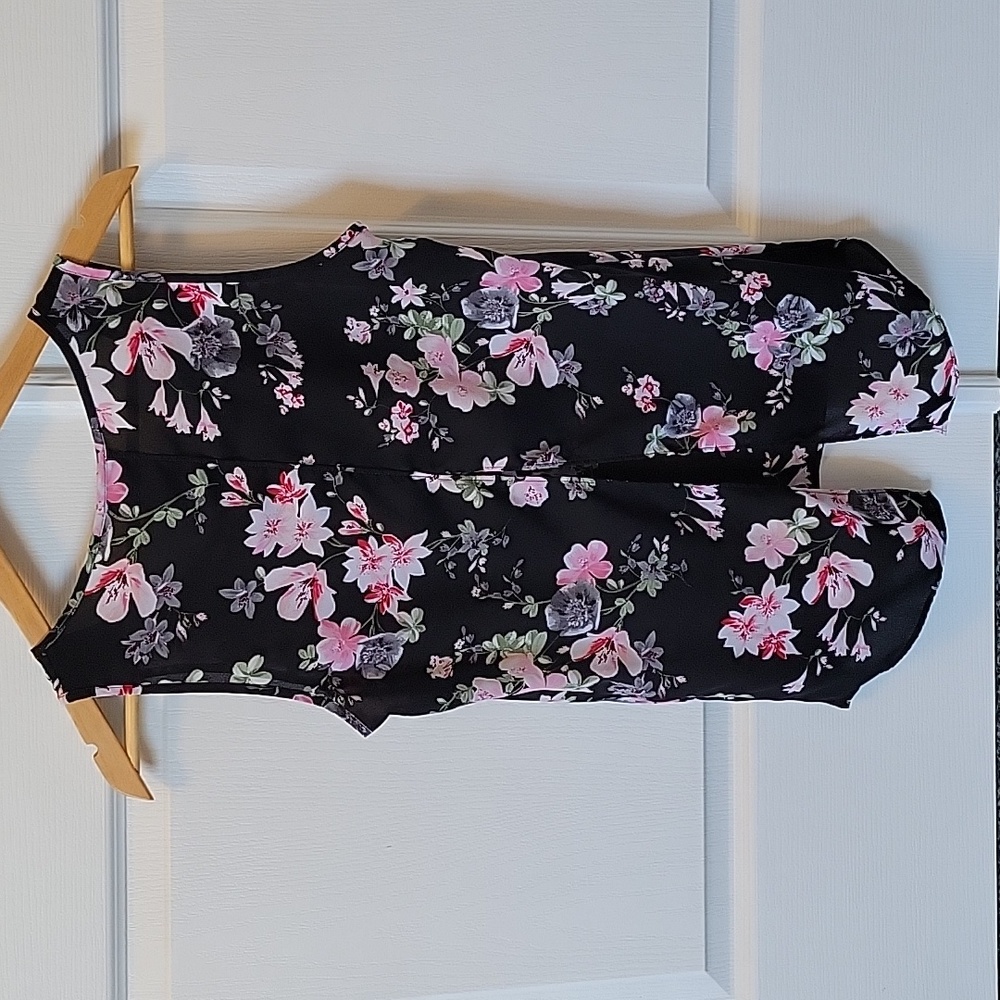 Express Split Back Tank - Floral - Picture 4 of 4